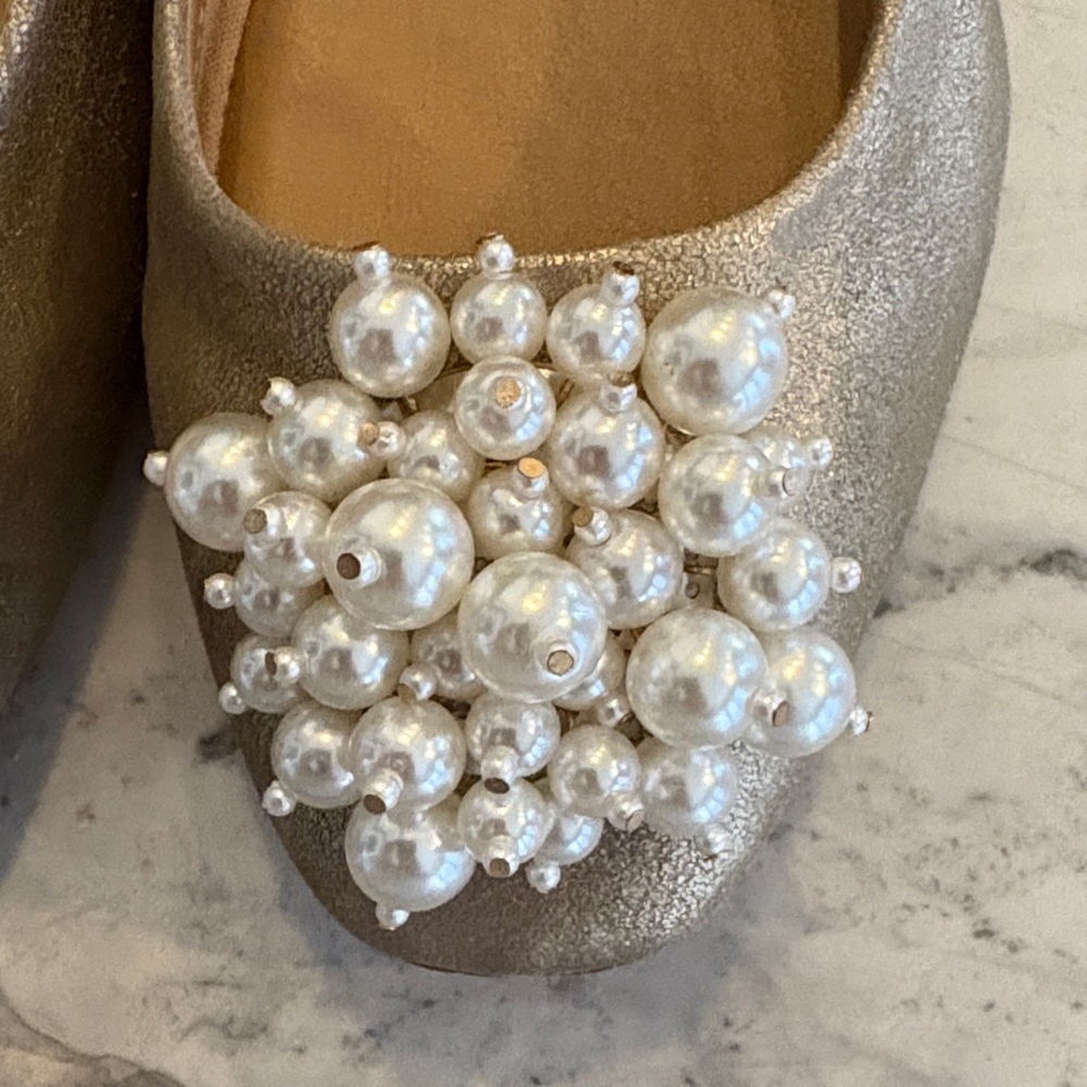 Chico's Elegant Gold Flats with Pearl Accents, size 8.5 - Picture 3 of 10